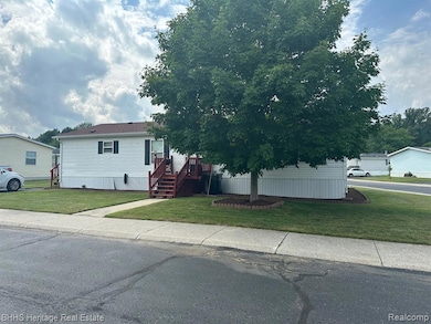 Another view of this 3 bedroom, 2 bath home! Super corner lot!