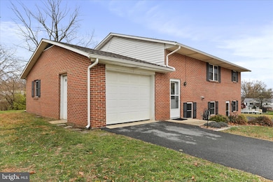 1171 1173 Ridgeview Dr, State Line, PA 17263 - photo 2