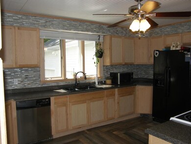 68 Gabrielle St, Manchester, NH 03103 - photo 5