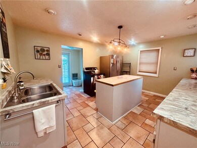 1327 Elm St, Cambridge, OH 43725 - photo 6