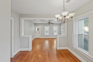 325 W 27th St, Houston, TX 77008 - photo 6