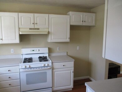 818 Thayer St, Abington, MA 02351 - photo 4