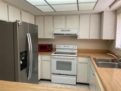 3500 El Conquistador Pkwy unit 129, Bradenton, FL 34210 - photo 6