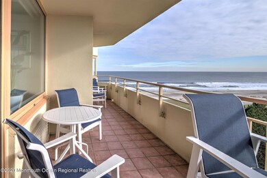 27' LONG BALCONY