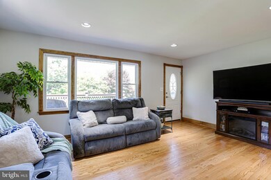 4436 Bartholow Rd, Sykesville, MD 21784 - photo 3