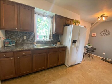 1078 Dutchman Ln, Seymour, IN 47274 - photo 7