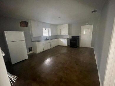 5283 Carpenters Bluff Rd, Denison, TX 75021 - photo 3