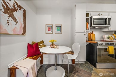 2301 NE 65th St unit 202, Seattle, WA 98115 - photo 7