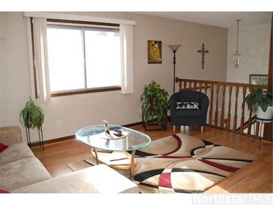 Spacious living room, open to the foyer and dining