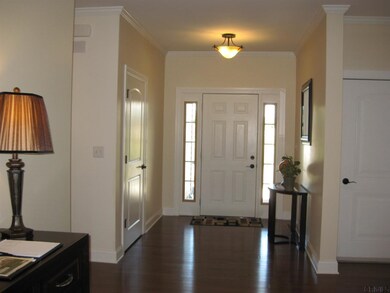 10 Pebble Ct, Slingerlands, NY 12159 - photo 2