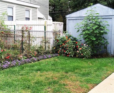 Level front yard