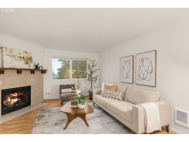 47 Eagle Crest Dr unit 26B, Lake Oswego, OR 97035 - photo 4