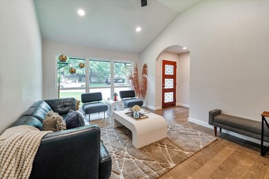 2218 Nina Lee Ln, Houston, TX 77018 - photo 6