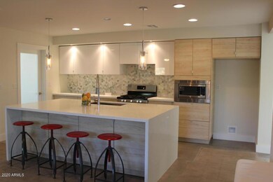 9854 N 28th Way Gourmet Kitchen