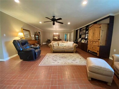 1093 Hickory, Jena, LA 71342 - photo 4
