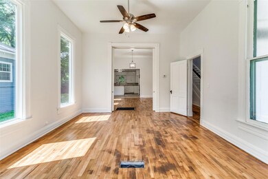 1015 W Nelson St, Denison, TX 75020 - photo 4