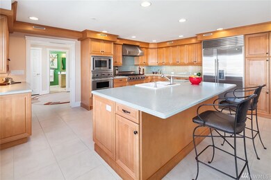 530 Dayton St unit 301, Edmonds, WA 98020 - photo 7