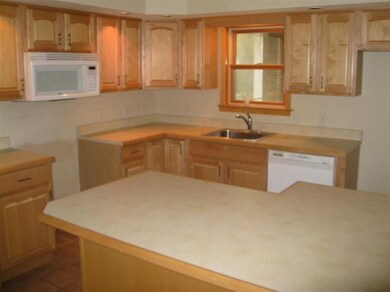 40 Puritan Dr, Oak Bluffs, MA 02557 - photo 2