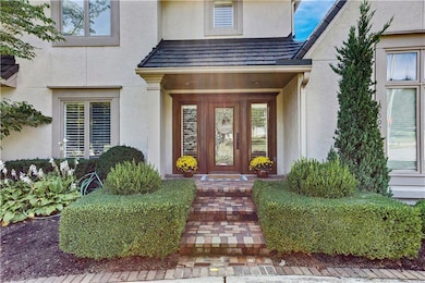 12502 Delmar St, Leawood, KS 66209 - photo 3