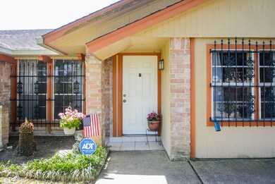 1007 Point Blank Dr, Houston, TX 77038 - photo 3