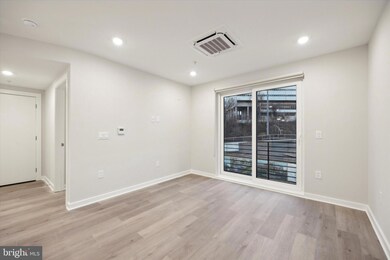 3449 Scotts Ln unit A305, Philadelphia, PA 19129 - photo 6