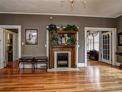 335 S Mulberry St, Statesville, NC 28677 - photo 5