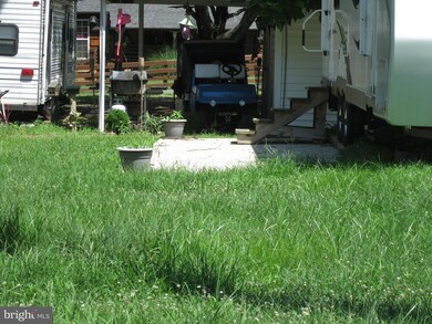 42-5 Barkway Dr, Falling Waters, WV 25419 - photo 5