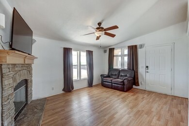 2944 W Tepee St-20