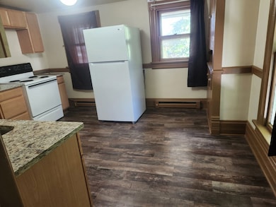 913 W 4th St, Dixon, IL 61021 - photo 6