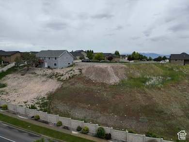 1367 Cedar Pass Dr, Santaquin, UT 84655 - photo 4