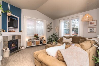 Woodruff Pl SE 21266 Web (6 of 37)