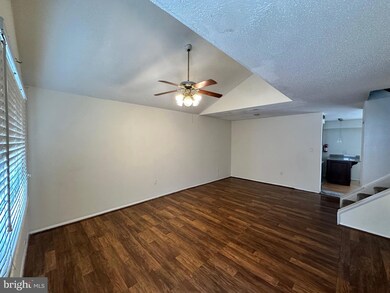 23 Chiswick Dr, Lindenwold, NJ 08021 - photo 2