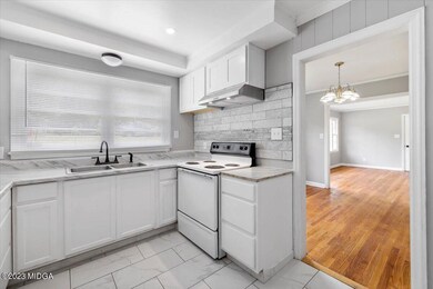 Kitchen 2