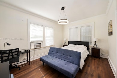 126 Mendoza Ave unit 5, Coral Gables, FL 33134 - photo 2