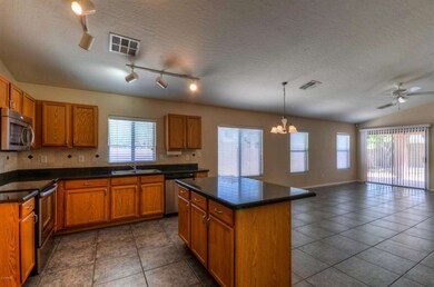 Kitchen (1)