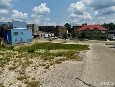 424 S Walnut St, Bloomington, IN 47401 - photo 2