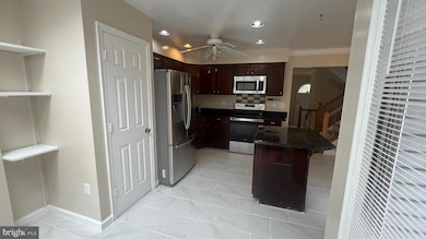 20320 Cedarhurst Way, Germantown, MD 20876 - photo 4