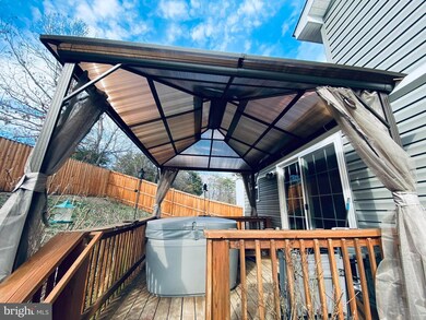 250 Freight Car Cir, Bunker Hill, WV 25413 - photo 7