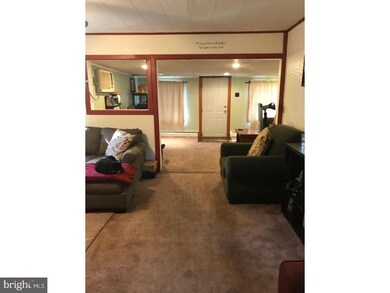 33 Young Birch Rd, Levittown, PA 19057 - photo 7