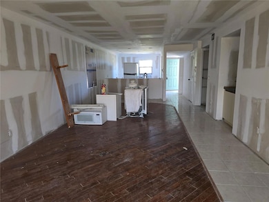 175 Kings Hwy unit C8, Punta Gorda, FL 33983 - photo 5