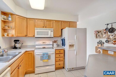 3965 Boston Creek Dr, Charlottesville, VA 22902 - photo 4