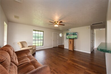 3113 County Road 146 County Road 18, Alvin, TX 77511 - photo 5