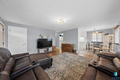 2615 S Norton Ave, Sioux Falls, SD 57105 - photo 6