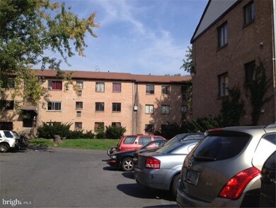 300 N Front St unit E31, Yeadon, PA 19050 - photo 3