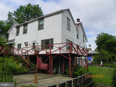 1005 E Schuylkill Rd, Pottstown, PA 19465 - photo 3