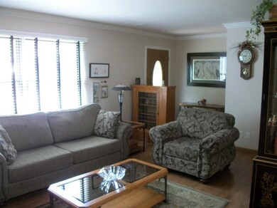 1037 N Lafayette St, Griffith, IN 46319 - photo 3