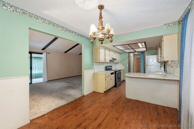 Dining area attached to the kitchen