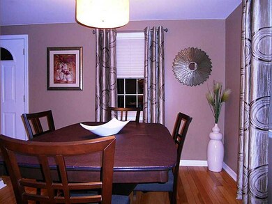 Dining Room. Hardwood Floors