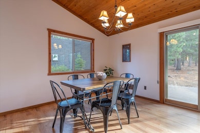 14217 Gyrfalcon St, Truckee, CA 96161 - photo 7