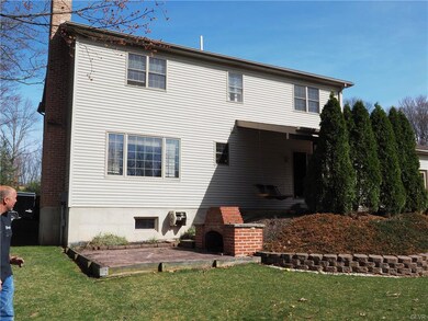 8 Lorraine St, Tamaqua, PA 18252 - photo 5